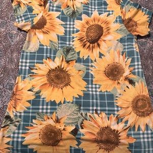 Lularoe tee